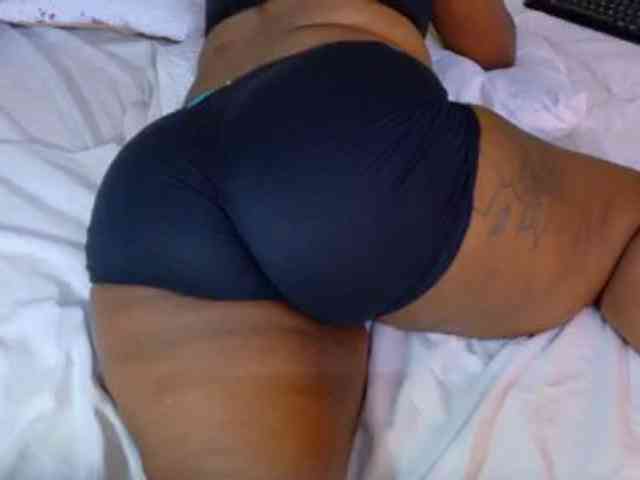 curvynaomhy webcam