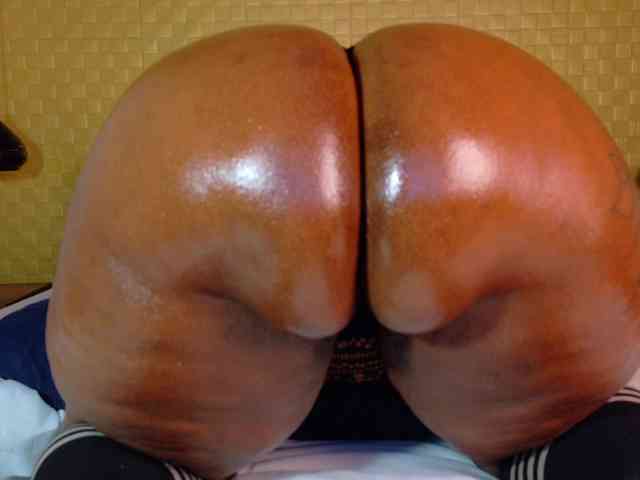 curvynaomhy webcam