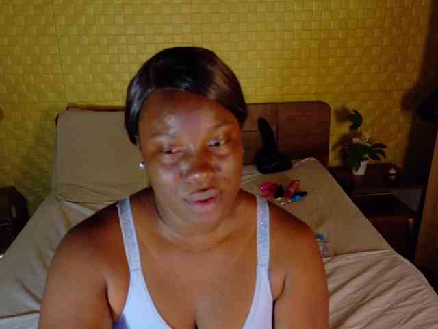 curvynaomhy webcam