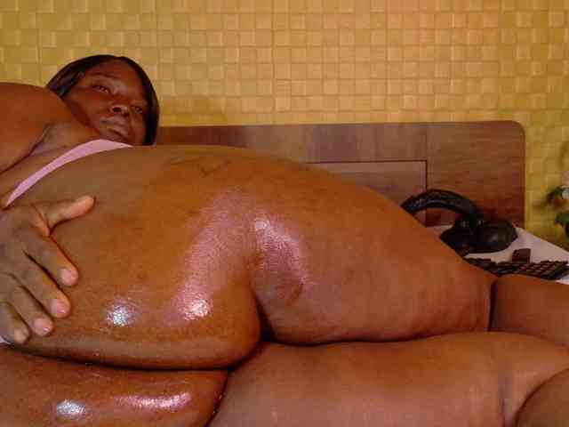 curvynaomhy webcam