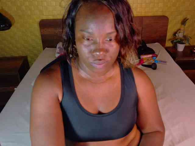 curvynaomhy webcam