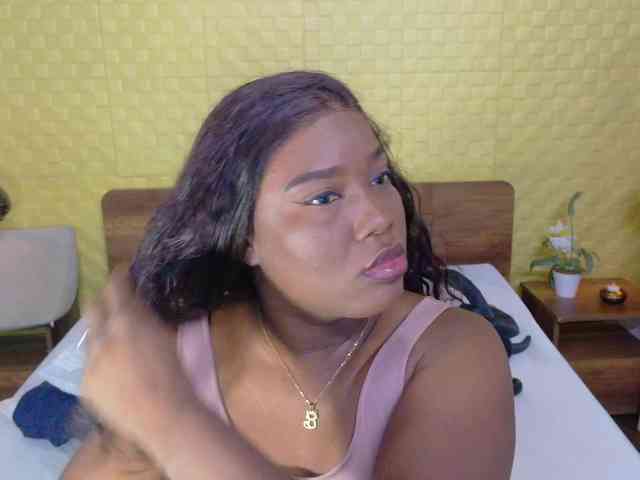 curvynaomhy webcam