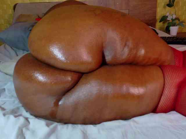 curvynaomhy webcam