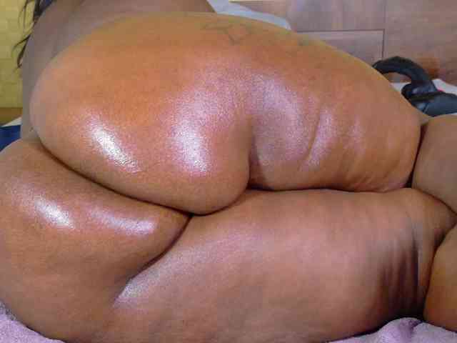 curvynaomhy webcam