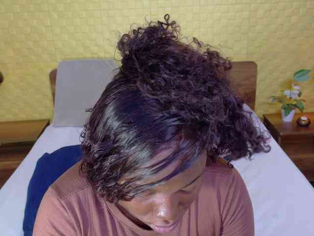 curvynaomhy webcam