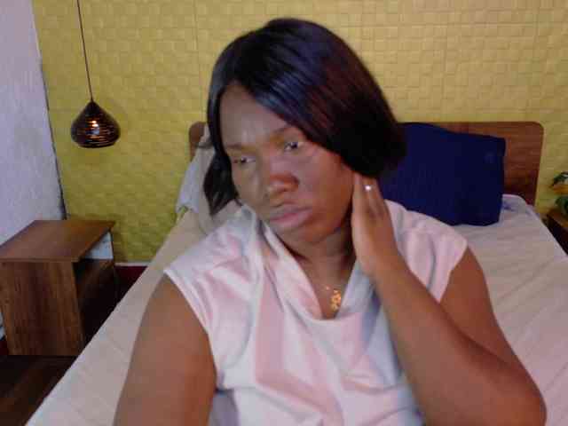 curvynaomhy webcam
