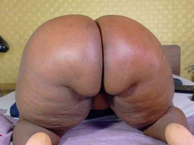curvynaomhy webcam