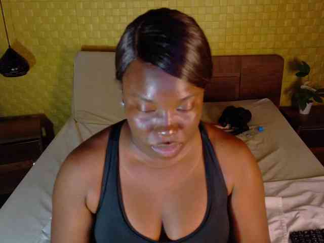 curvynaomhy webcam