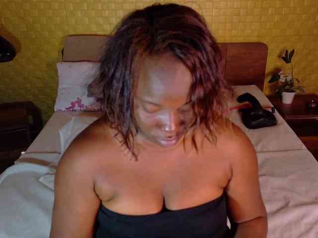 curvynaomhy webcam
