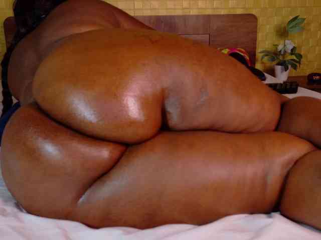 curvynaomhy webcam