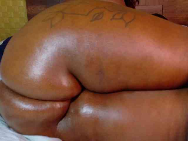 curvynaomhy webcam