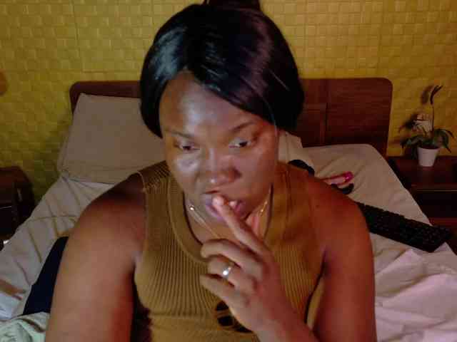 curvynaomhy webcam