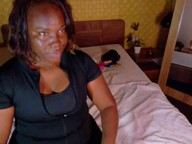 curvynaomhy webcam