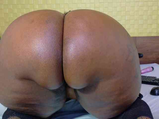 curvynaomhy webcam
