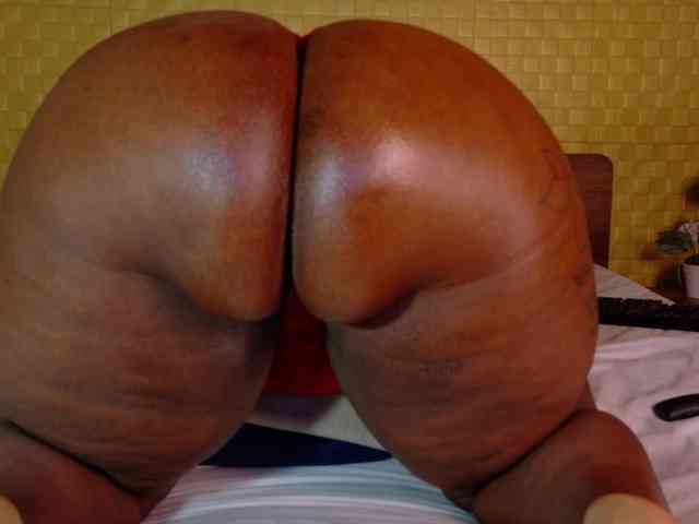 curvynaomhy webcam