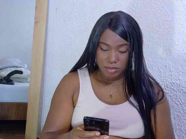 curvynaomhy webcam