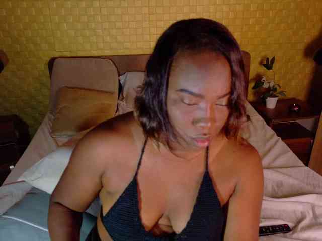 curvynaomhy webcam