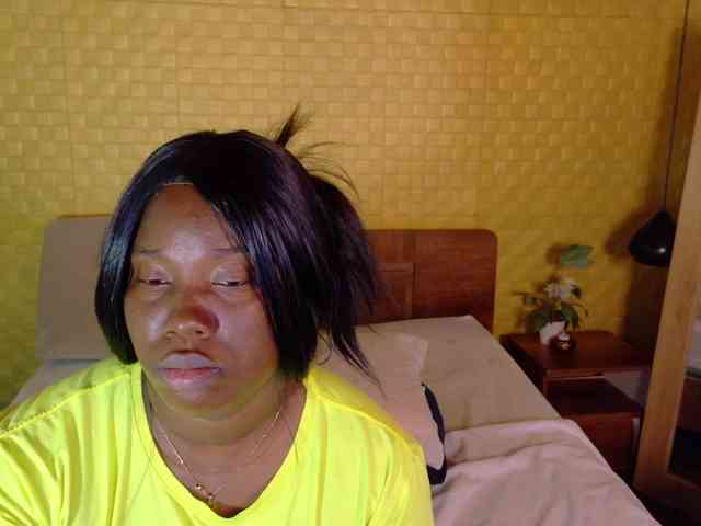 curvynaomhy webcam