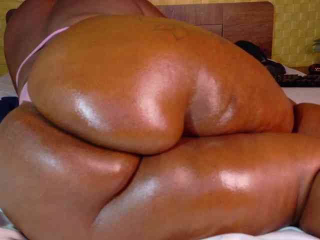 curvynaomhy webcam