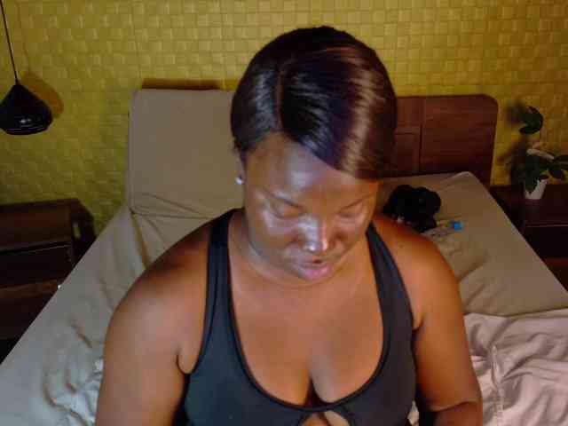 curvynaomhy webcam