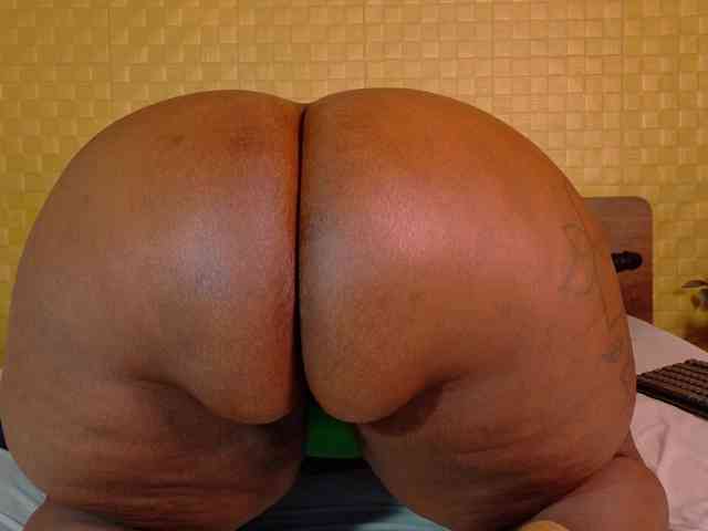 curvynaomhy webcam