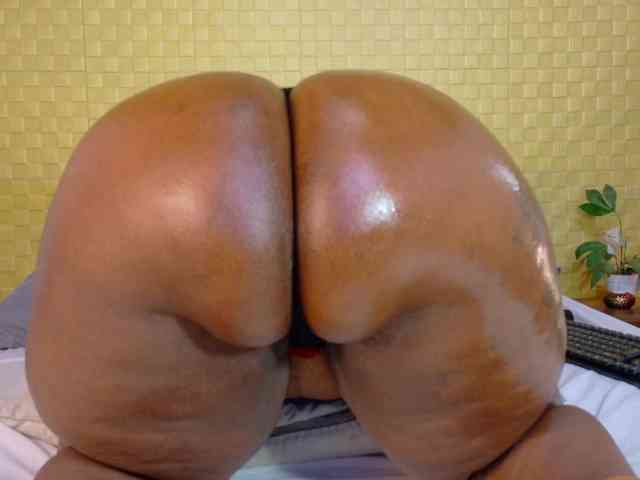 curvynaomhy webcam