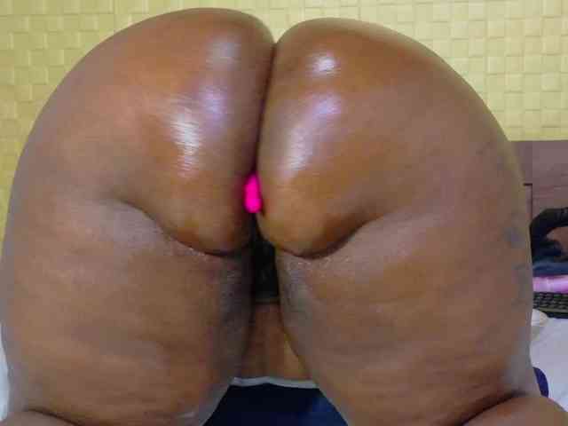 curvynaomhy webcam