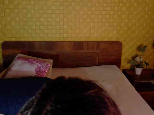 curvynaomhy webcam