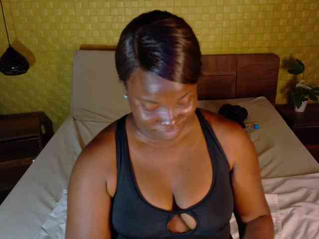 curvynaomhy webcam