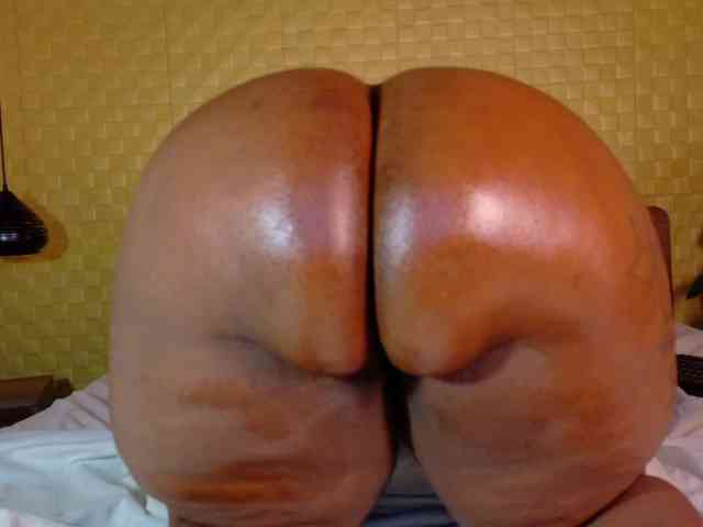 curvynaomhy webcam