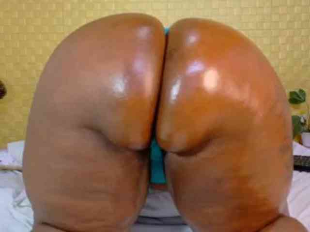 curvynaomhy webcam