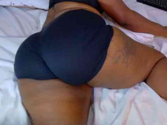 curvynaomhy webcam