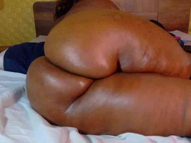curvynaomhy webcam