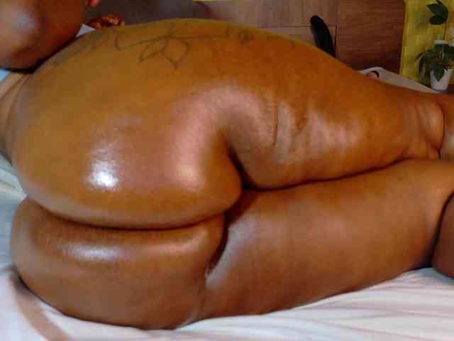 curvynaomhy webcam