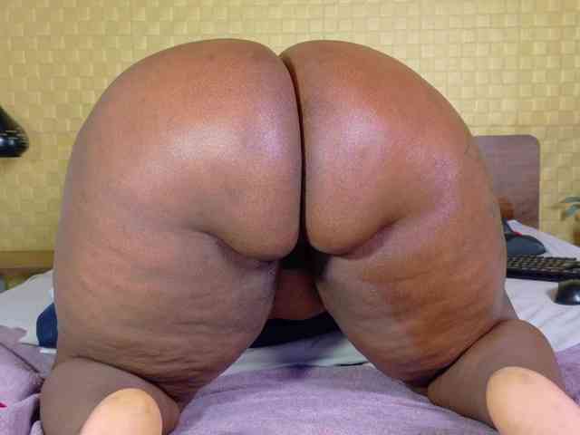 curvynaomhy webcam