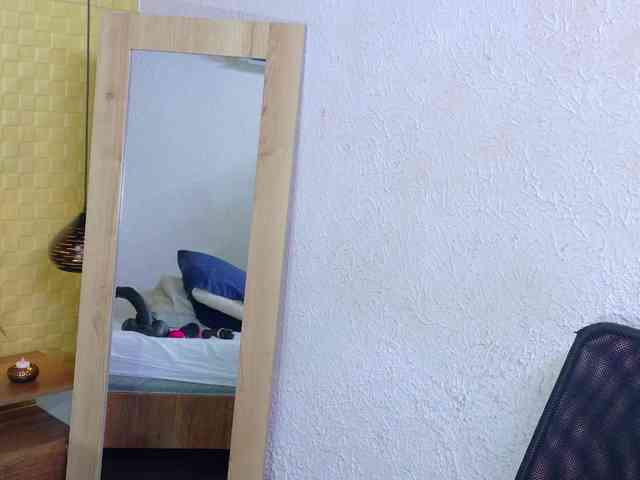 curvynaomhy webcam