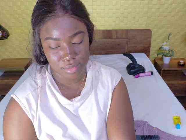 curvynaomhy webcam