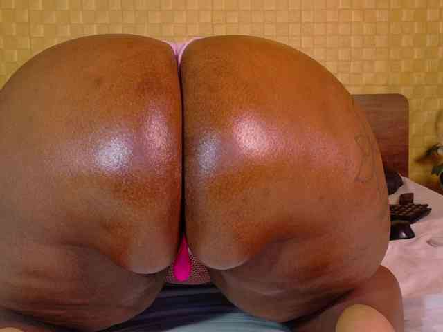 curvynaomhy webcam