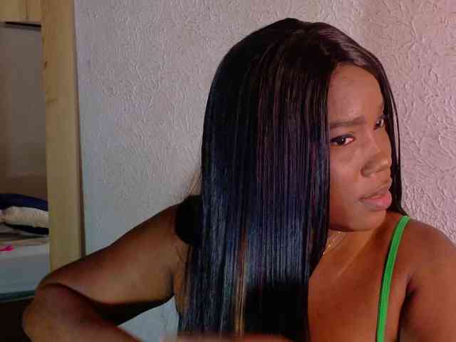 curvynaomhy webcam