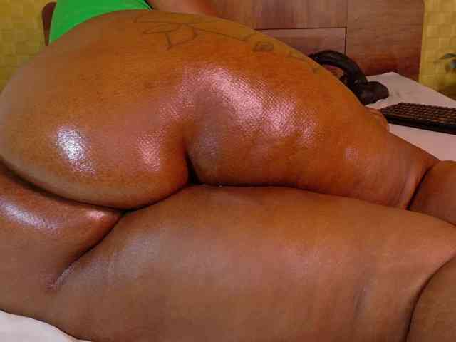 curvynaomhy webcam