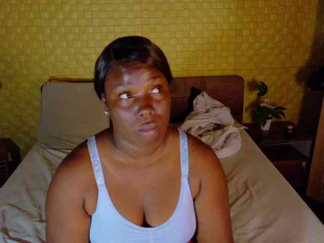 curvynaomhy webcam