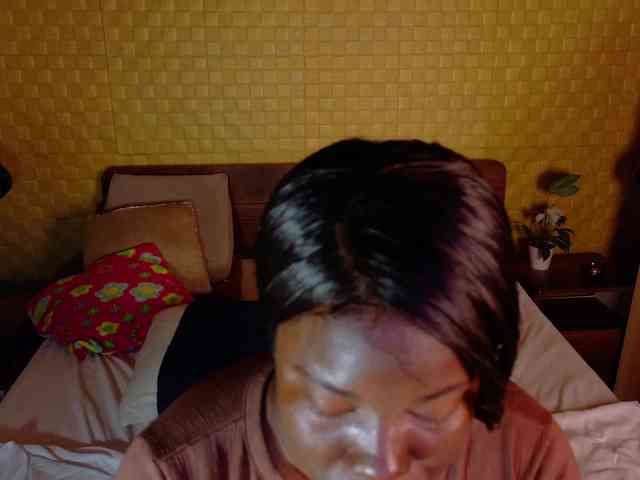 curvynaomhy webcam