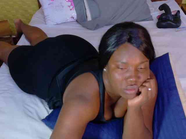 curvynaomhy webcam