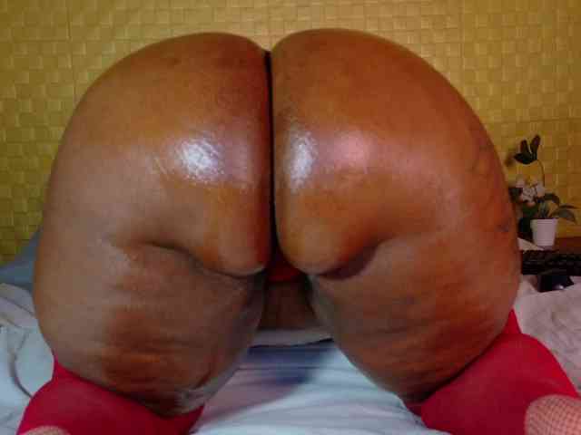 curvynaomhy webcam