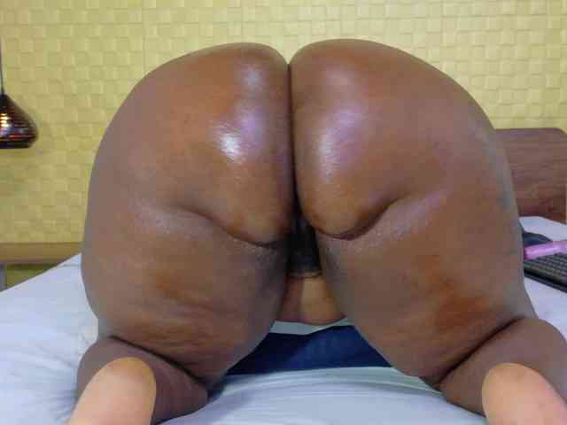 curvynaomhy webcam