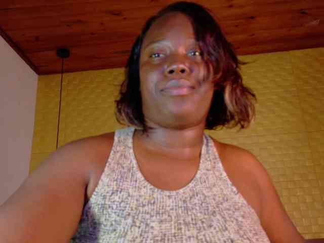 curvynaomhy webcam
