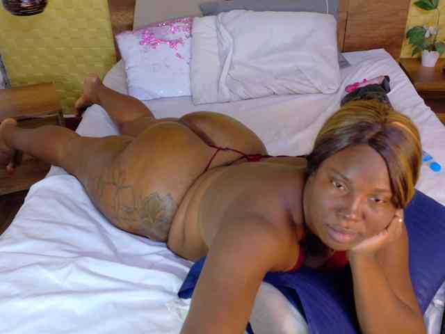 curvynaomhy webcam