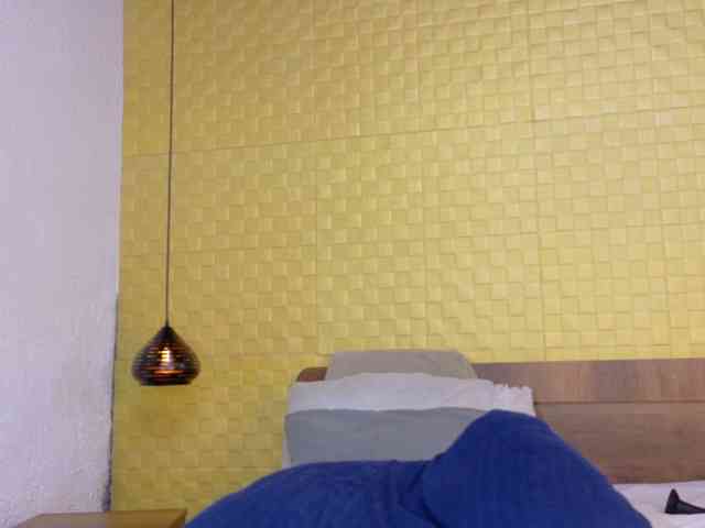 curvynaomhy webcam