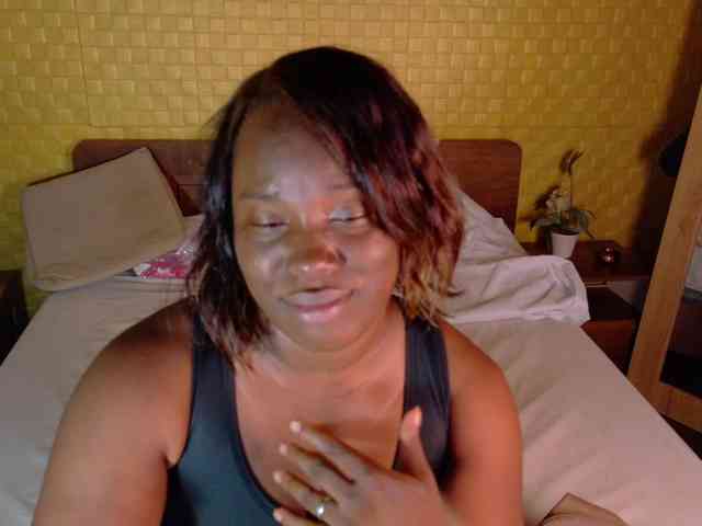curvynaomhy webcam