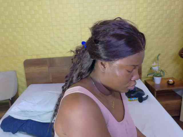 curvynaomhy webcam